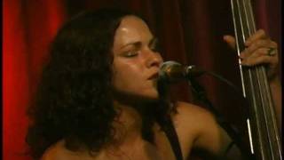 Amy LaVere cover of&quot;That Beat&quot; @ Off Broadway STL 08/12/11