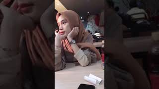 Download lagu Mentahan halu makan bareng cewe cantik. Buat story wa manasin mantan, prank temen. mp3 Download lagu Mentahan halu makan bareng cewe cantik. Buat story wa manasin mantan, prank temen. mp3