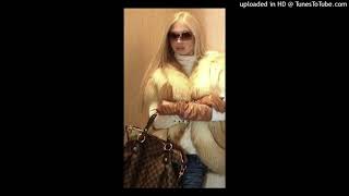 Kim Petras - Money Got Her Hot