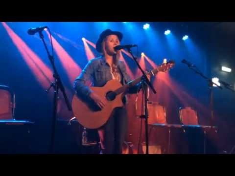 Anna Pancaldi Performing "Come On Love" Live @ Oslo, Hackney