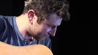 Brett Eldredge - Beat Of The Music (Couch Sessions)