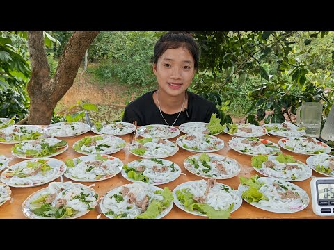 Unique Girl In Son La Ate 30 Plates Of Beef Pho Alone Within 40 Minutes, Received Prize (15 Milli...