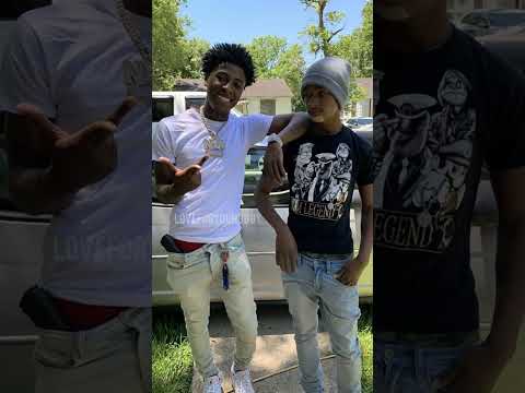 Fan Tries To Touch NBA Youngboy’s Chain..(WENT WRONG..😭)