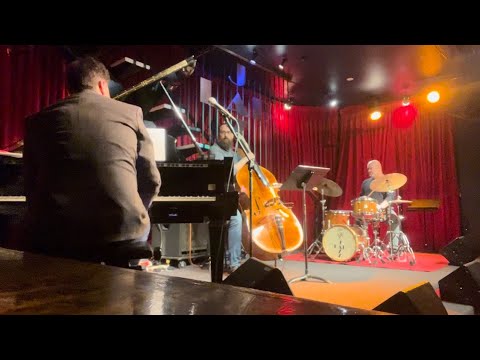 Chick’s Blues - Hue Blanes Trio