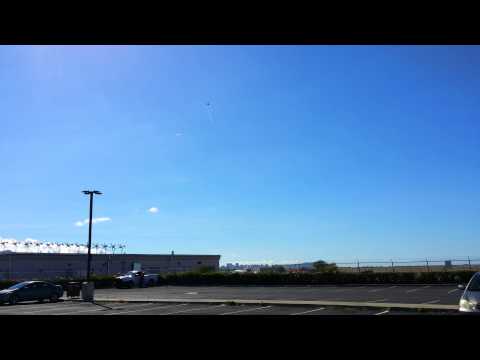 Two F-22 Raptors hit afterburner & go vertical over Hawaii - 4K UHD