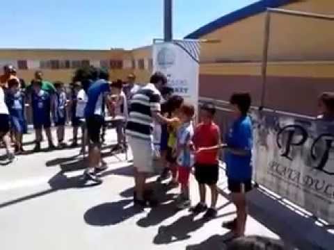 Entrega de medallas Torneo de baloncesto