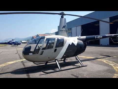 Robinson R44 de l'école FHATO Flight Training Center