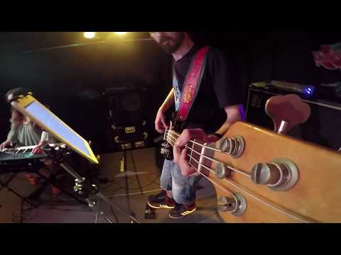 Livre | Bass Cam