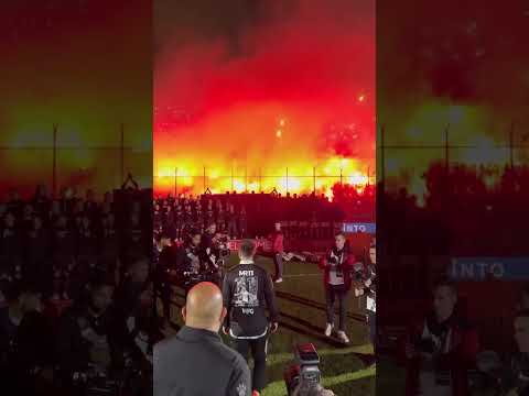 "HISTÓRICO! MESSI É RECEBIDO COM FESTA ABSURDA NA ARGENTINA! #shorts" Barra: La Hinchada Más Popular • Club: Newell's Old Boys