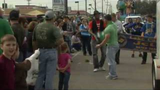 preview picture of video 'Chalmette Parade'