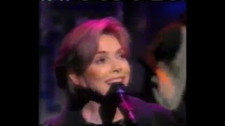 Nanci Griffith - Everything&#39;s Comin&#39; Up Roses 1997