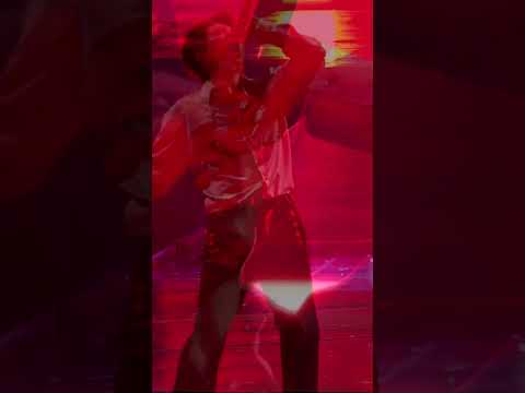 Woohyun's high note on 'I Hate' (rock version) | multicam 💥 #WooHyun #live #infinite #rock