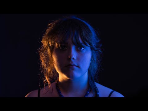 Layla Jane — hormonen als kind, mastectomie op 13, rechtszaak tegen Kaiser