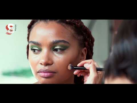 Behind the scenes of the S Mag December cover shoot