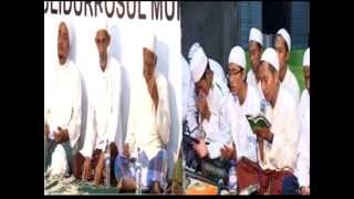 preview picture of video 'Dzaka Kubabun Maulid Al Habsyi  - majlis Dzikir Darul Ikrom Kedanyang Gresik 2013'