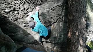 Video thumbnail de Bizzaro, 7B+. Modřín