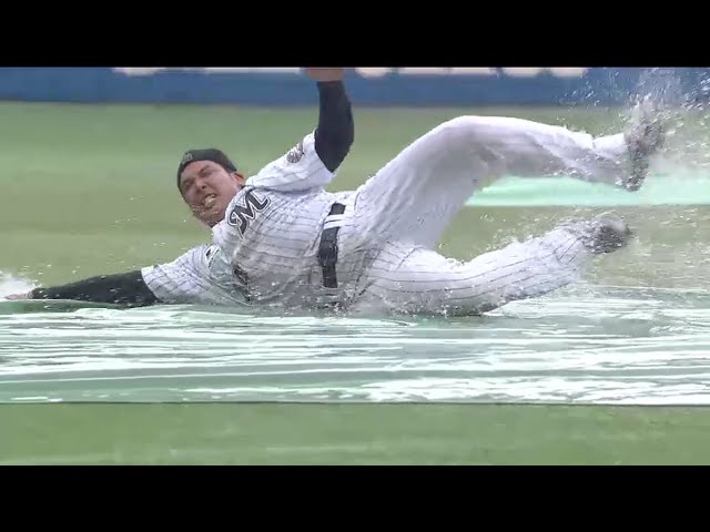 ふなっしーには負けられん!! マリーンズ・アジャ井上 雨の中のベースランニング!! 2014/4/3 M-L