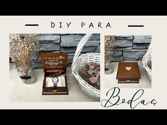 Vídeo relacionado con Genérico Caja de madera personalizada para regalar al novio el día de la boda | Grabado con nombre y fecha | Regalo romántico de boda para él | No incluye reloj | Frases a elegir