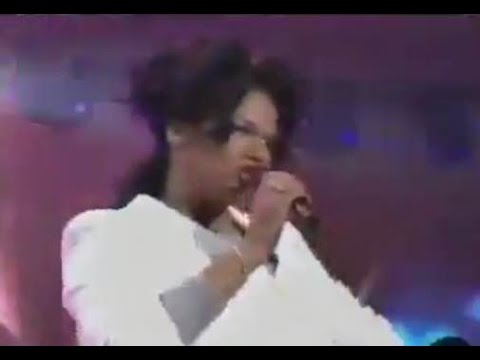 Tha Dogg Pound, Michel'le & Nate Dogg - Let's Play House live (1996)