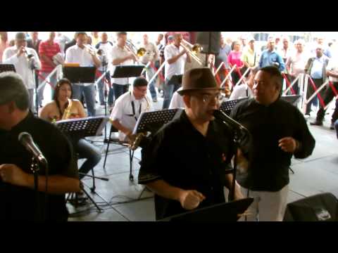OSUNA BANDA SHOW   ...   Mix de temas colombianos