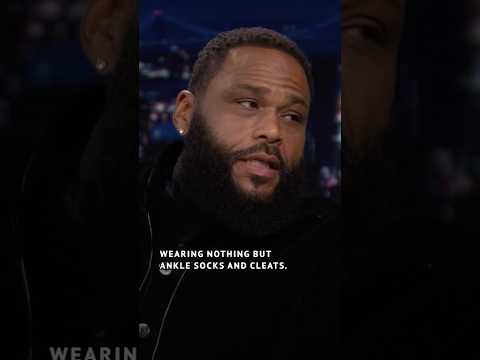 #AnthonyAnderson has to go streaking butt-naked in #Dodger Stadium 😭 #FallonTonight