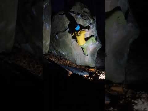 Brătilești Bouldering, Varlaam, Silviu Corciovei, Disruption 7B+, oct 2022