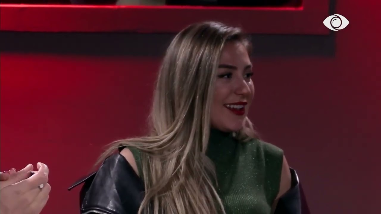 Vesa flet për ëndrrën në sirtar: E kam kapacitetin, do të doja të isha këngëtare ndërkombëtare