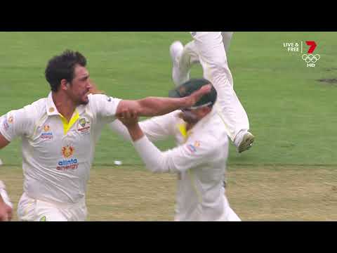 Mitchell Starc's first ball as called by Seven and Triple M | The Ashes 2021-22