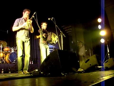 LE BOUR / BODROS - Fest-noz de l'AGRO - scottish