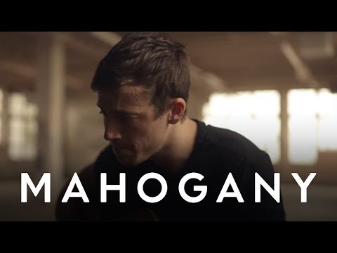 Charlie Cunningham - Telling It Wrong | Mahogany Session