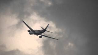 preview picture of video 'Thai airway Boing 737@Takhli'