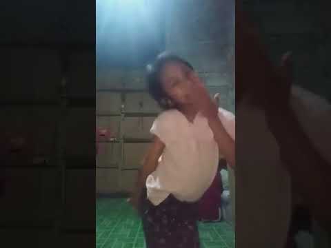 Jael trying to sing the hazhack sisters song