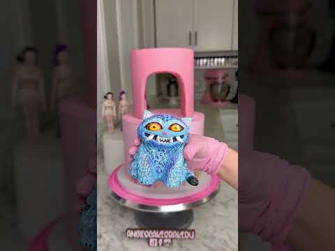 Kpop Demon Hunters theme cake #kpopdemonhunters #cakedecorating #cakedecorator #cakedesign