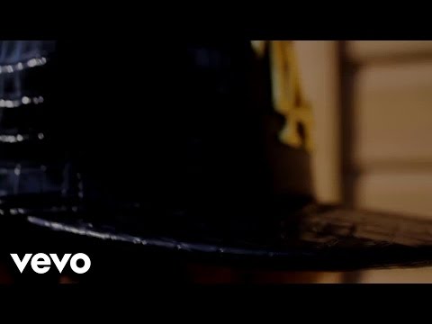 Hawkgothitz - WALK LIKE AN EGYPTIAN