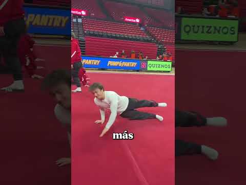 ¿Es posible sentarse sin doblar las rodillas? 😂