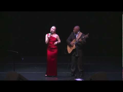 Chinese jazz singer Jasmine Chen 陈胤希&Filo Machado－Give Me A Kiss 给我一个吻
