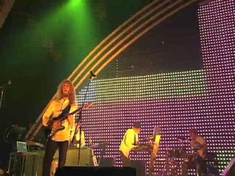 The Young Punx - "Drum and Bacharach" - Guthrie Govan solo