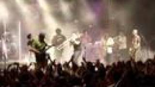 Pato Fu e Móveis Coloniais de Acaju