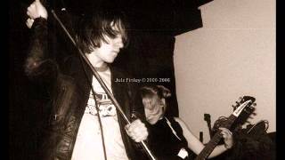 Ikara Colt - Day Draws Him