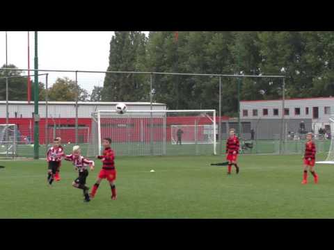 VOC JO11-1 - Alphense Boys JO13-4 1e helft