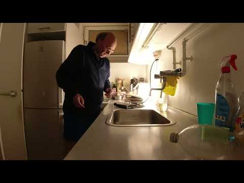 MongoTV_10452 - Del 1 - SPISER PIZZA TOAST JULEAFTEN