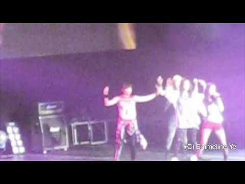 100904 [FANCAM] SMTown Live '10 LA f(x)-LA chA TA [HD]