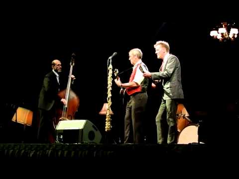 Hug Laurie & The Cooper Bottom Band en Argentina - Winin' Boy Blues - Luna Park (08.06.12)