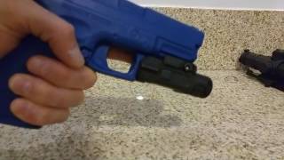 Video: NcSTAR Pistol Vapenlampa med Strobe Picatinny/Weaver