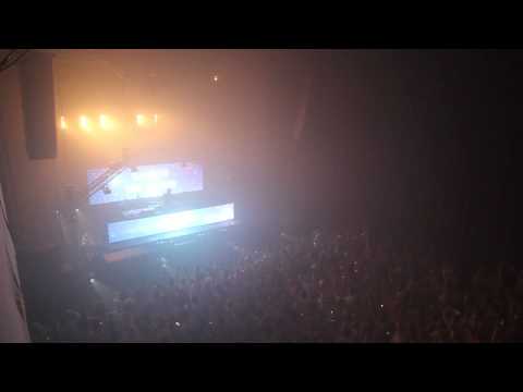 Sander van Doorn intro - Whiteout 2011