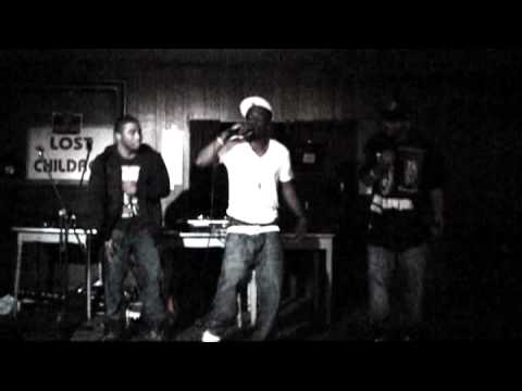 May Day - Straight Value Featuring J. Steez (May 2 2009) (HQ)