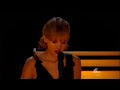 Taylor Swift - Red (Live from the CMAs music awards 2013)