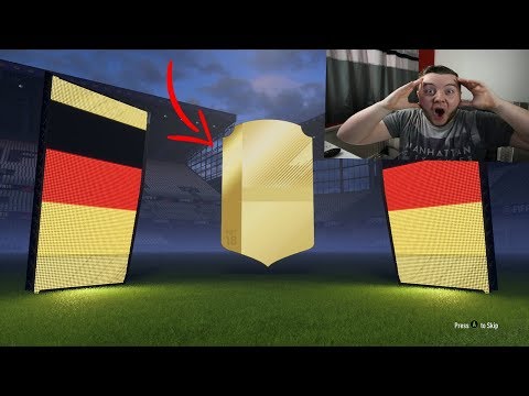 OMFG INSANE WALKOUT IN FIRST EVER FIFA 18 PACK OPENING!!!!