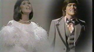 Donny &amp; Marie  Osmond Umbrella song (new)