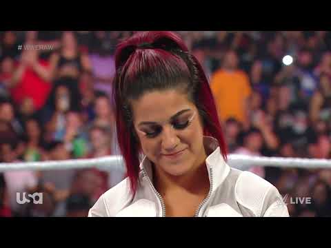 Trish Stratus confronts Bayley (Full Segment)